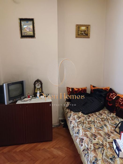 Продава се Двустаен апартамент в София, Хиподрума - 85 кв.м за 2705 €/кв.м - Снимка #1