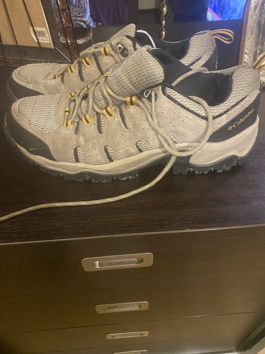 Vind pantofi columbia marimea 44 in stare foarte buna