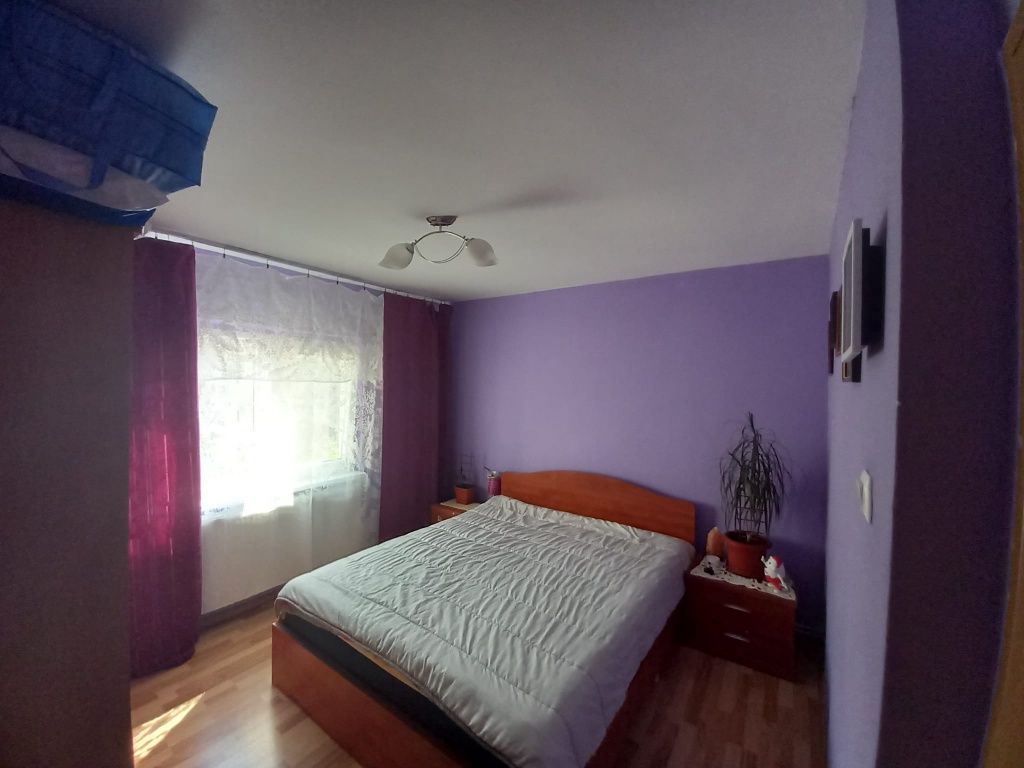 Apartament 4 camere de Vanzare