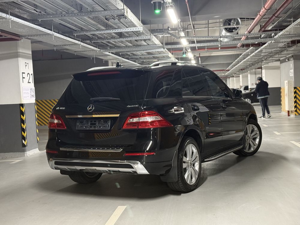 Mercedes Benz  ML400