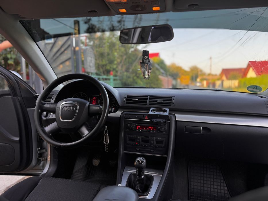 Vând Audi A4 B7 2.0 TDI