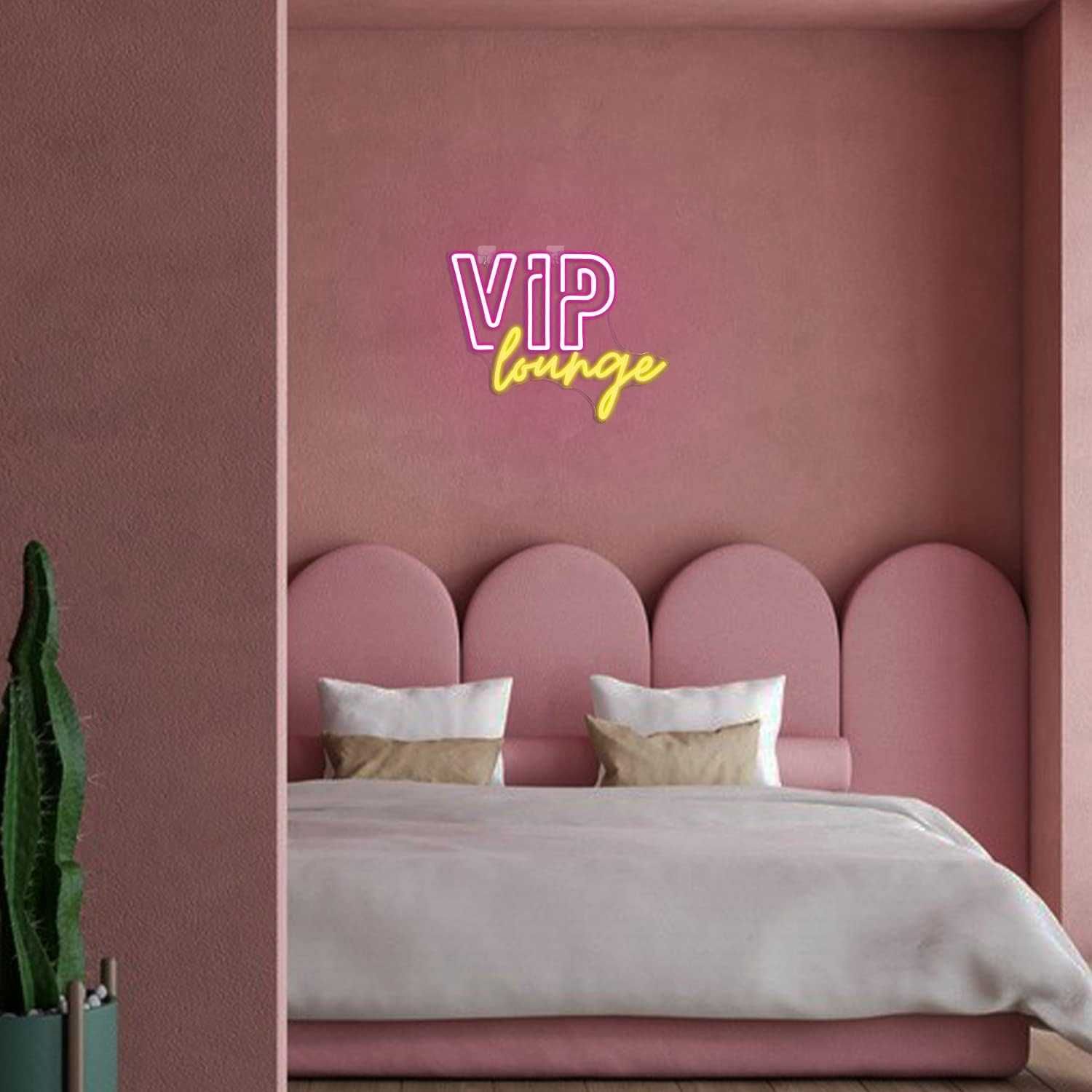 ПРОМО! LED неонова табела VIP Lounge