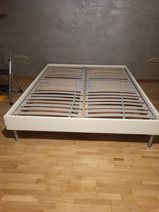 Vand 2 paturi dormitor lemn, 160/200 si 180/200