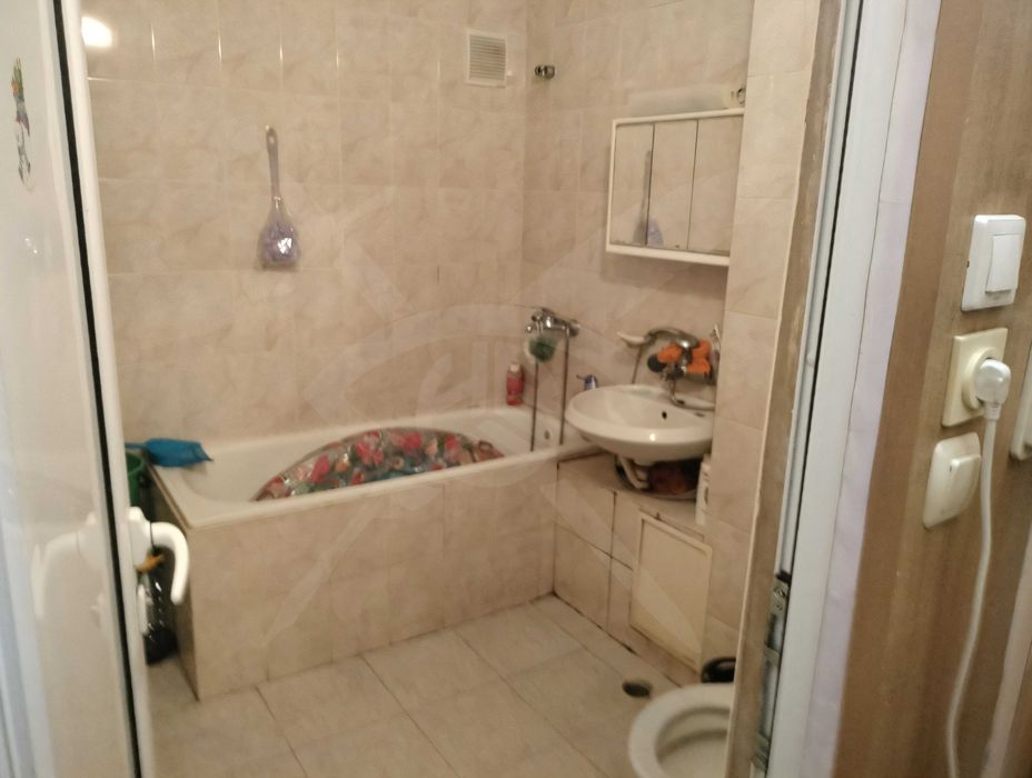 Продава се Тристаен апартамент в Пловдив, Изгрев - 78 кв.м за 1000 €/кв.м - Снимка #6