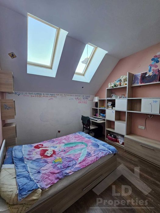 Многостаен апартамент с гледка към морето в к.к.Чайка