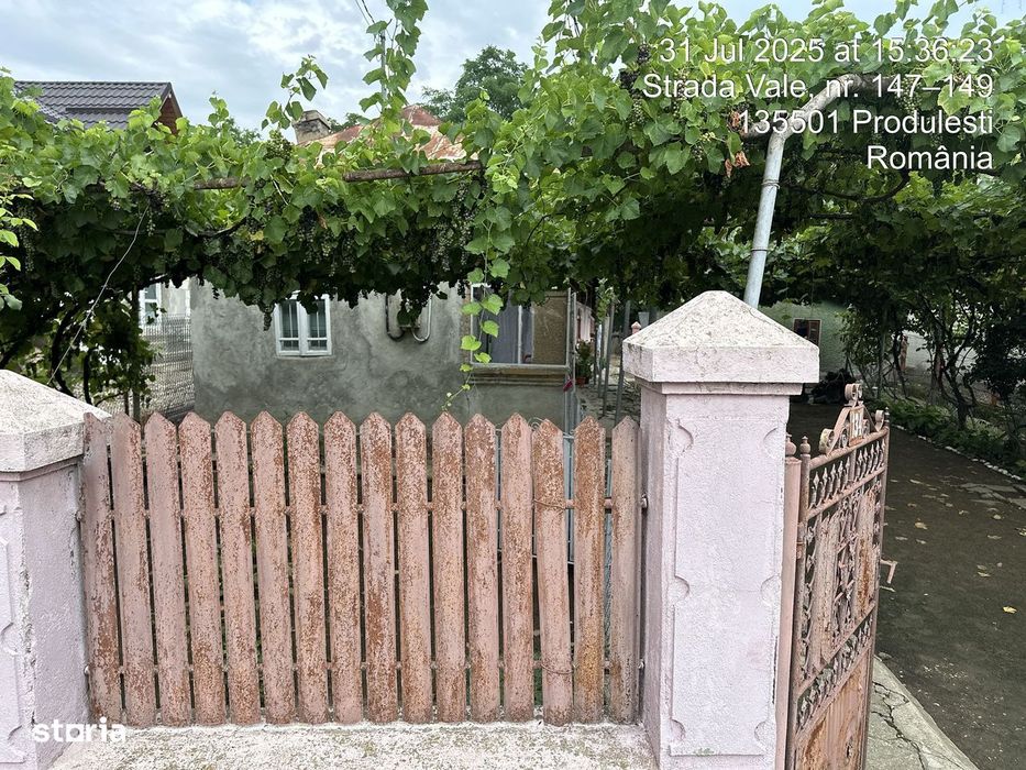 Casa De Vanzare + Teren
