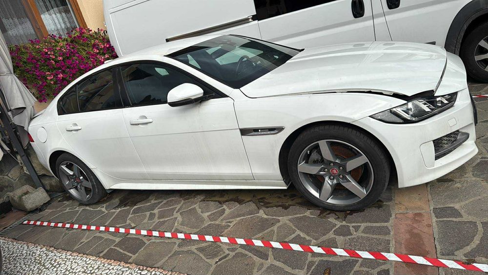 vand jaguar r-design