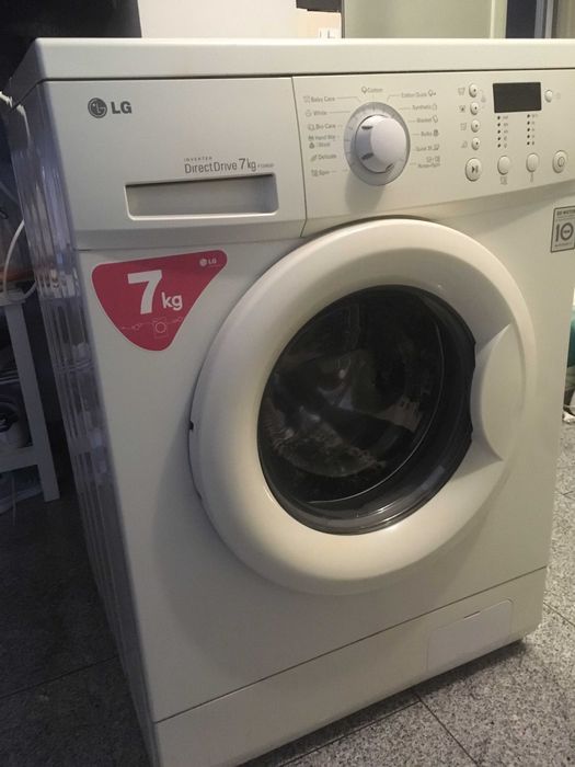 Masina spalat rufe LG-7kg