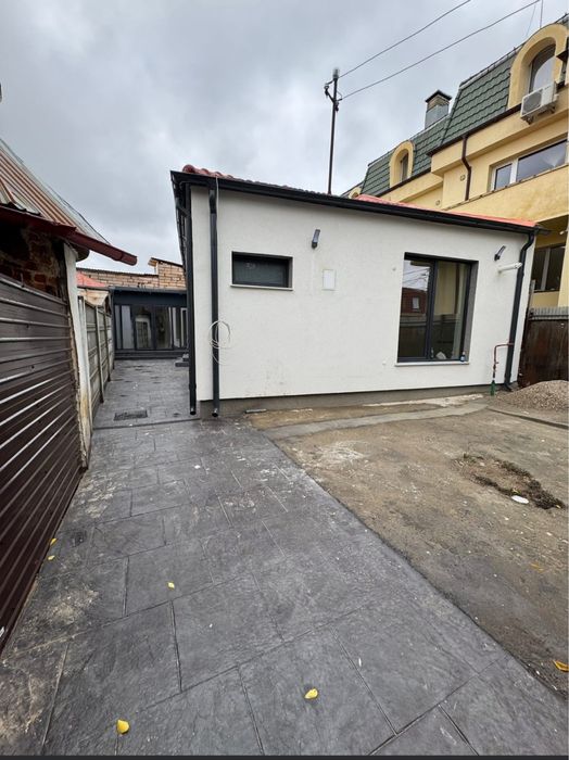 Casă de închiriat – ideală pentru birouri sau locuință