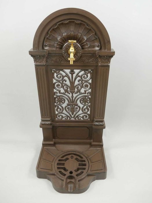 Fantana gradina, aluminiu, verde lucios, robinet din alama