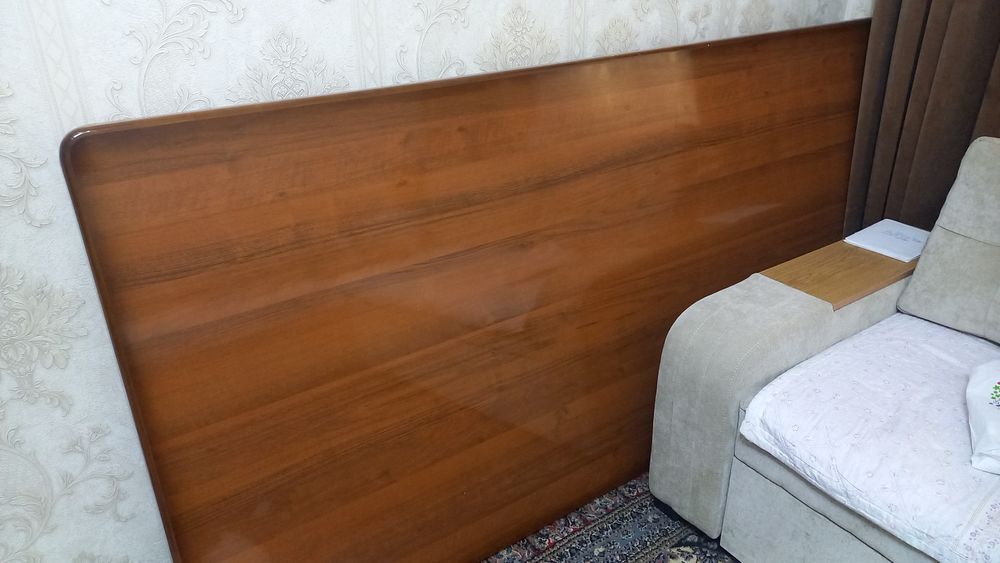 Продам стол стул срочно