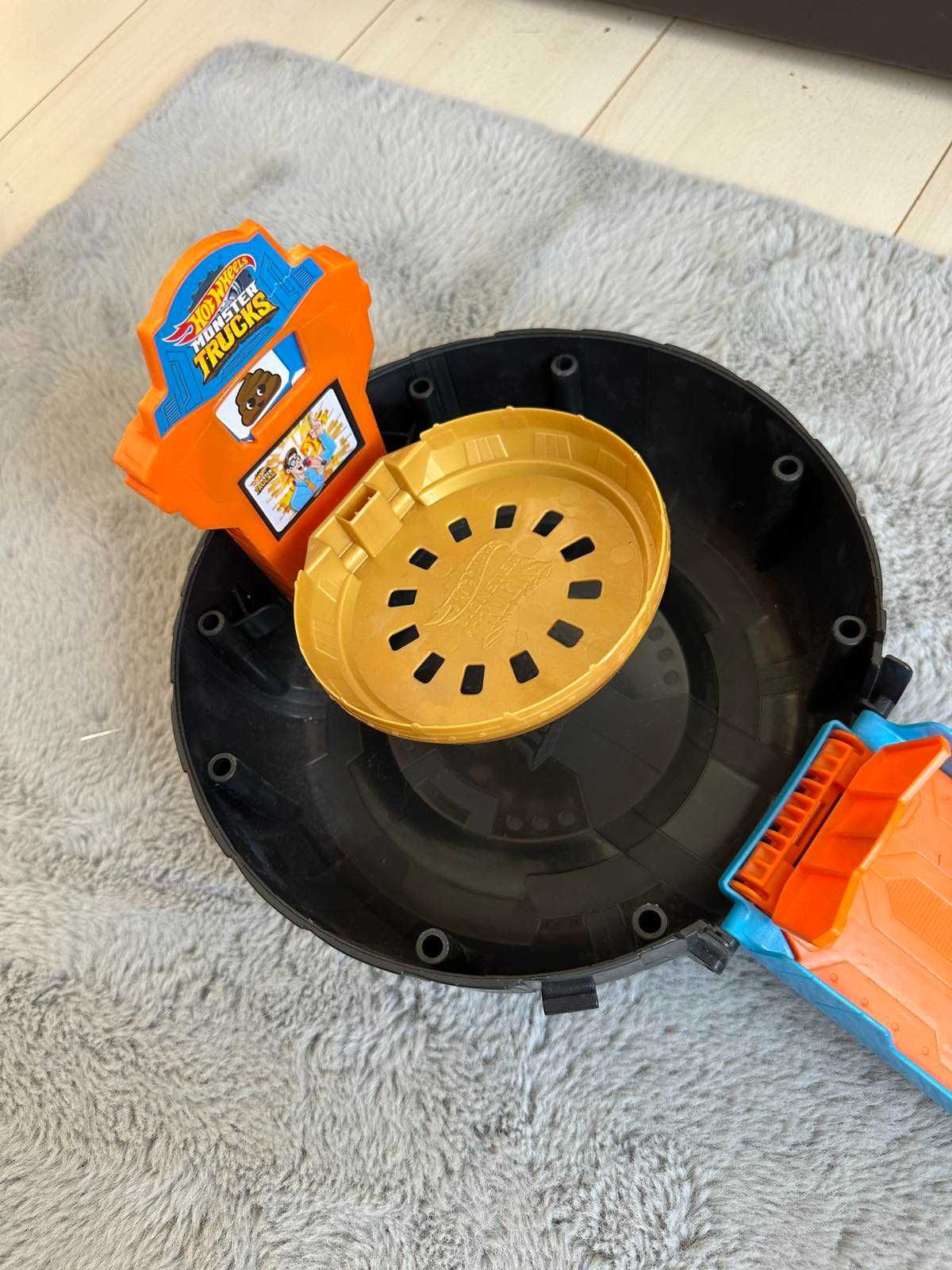 Hotwheels Monster trucks Писта използвана малко