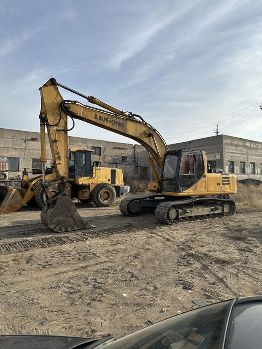 Услуги,аренда гусеничного экскаватора