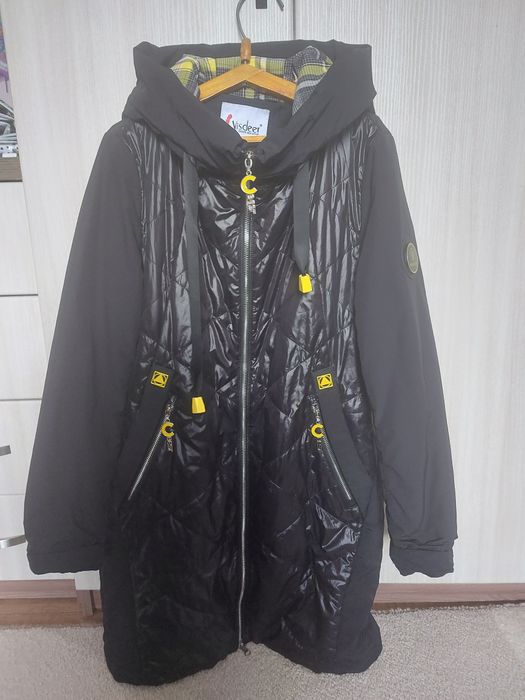 Продам  осеннюю куртку