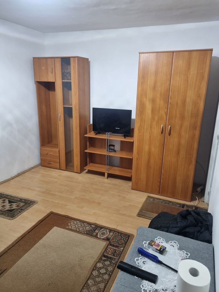 Garsoniera de vanzare
