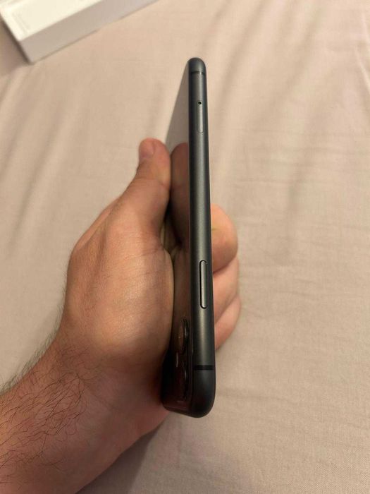 iPhone 11 - 128gb