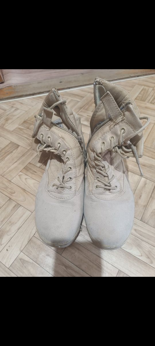 Продам берцы б/у.