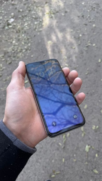 продается iphone xs