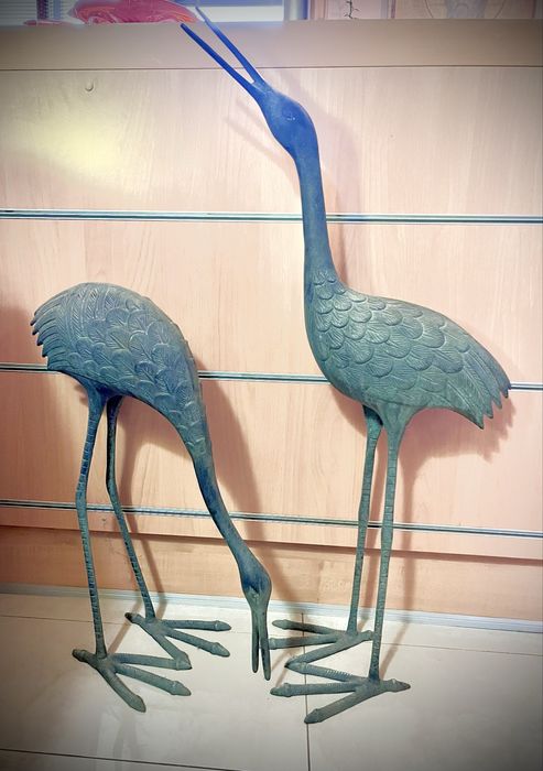 Aнтикварни фигури птици жерави бронзови тежки масивни синкава патина !