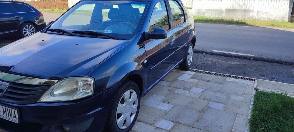 Dacia Logan 1.6 benzina ,an 2011