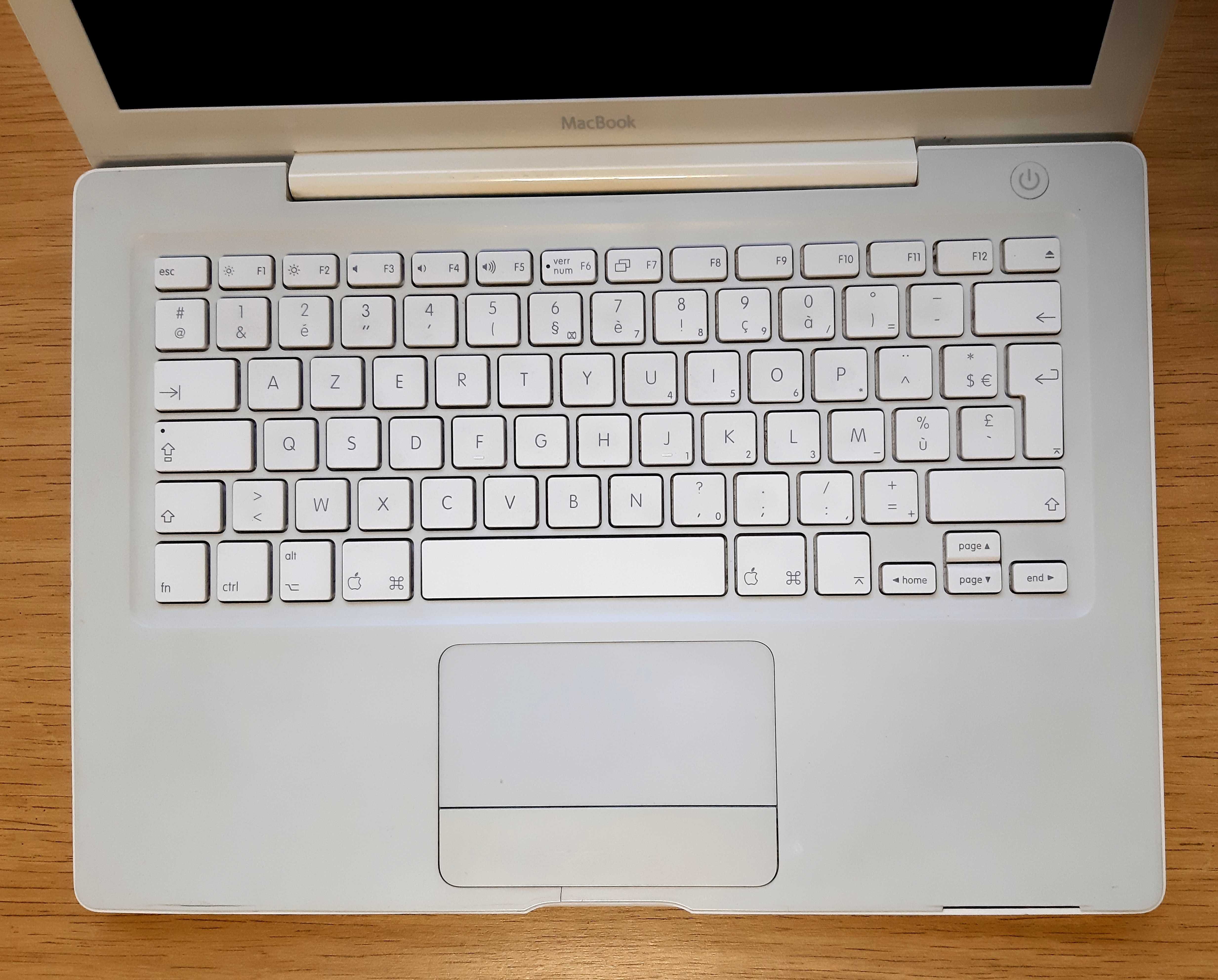 APPLE MacBook A1181