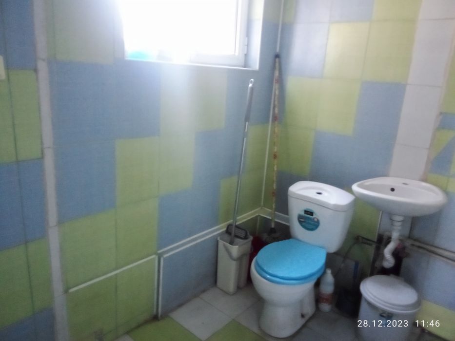 продавам магазин и фризьорски салон