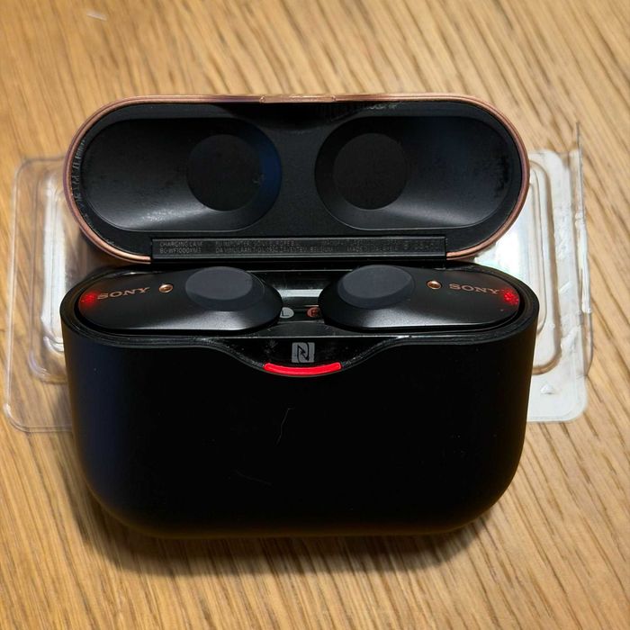 Sony WF-1000XM3 – Работят безупречно, козметични драскотини