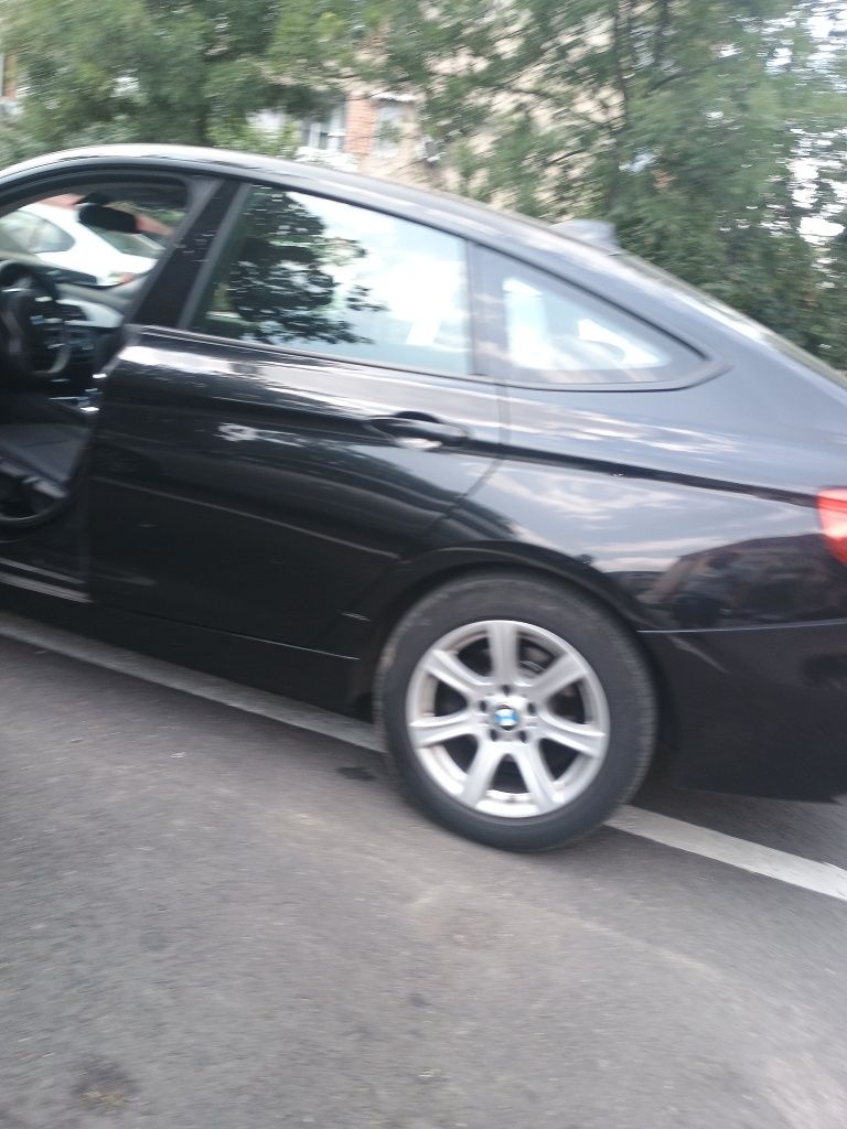 Vând BMW 318 GT an 2016