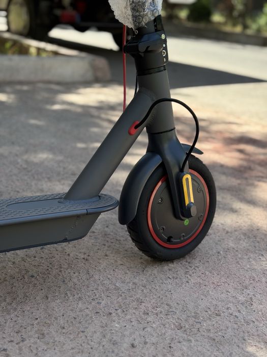 Электросамокат Drongo новый