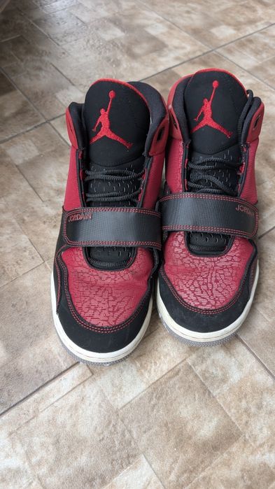 Оригинални кецове Nike Flystepper 2k3 и Nike Jordan