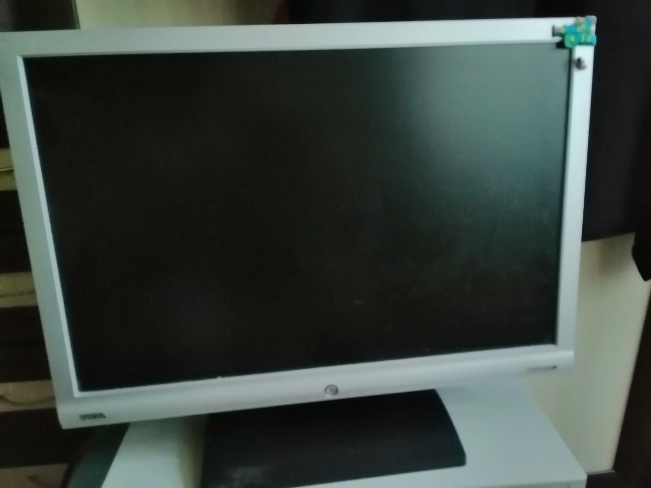 Монитор, LCD екран 20'