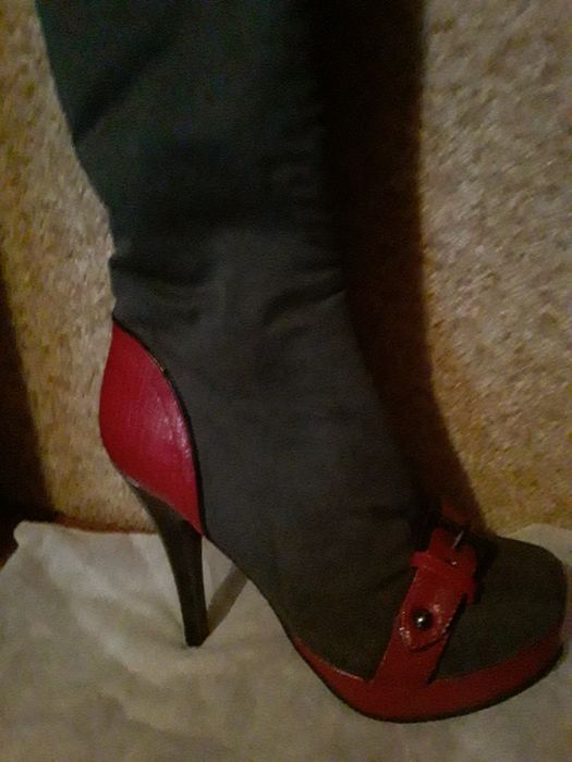 Сапоги женские демисезонные,босоножки