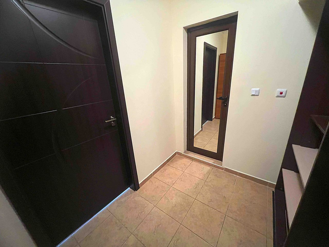 Продава се Едностаен апартамент в к.к. Елените - 42 кв.м за 917 €/кв.м - Снимка #11