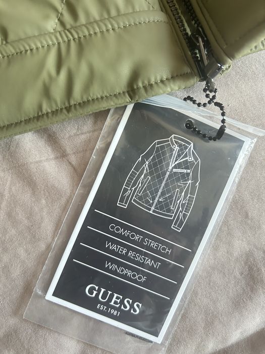 Мъжко яке Guess
