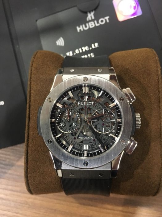 Часовник HUBLOT CLassic Fusion AErofusion TItanium