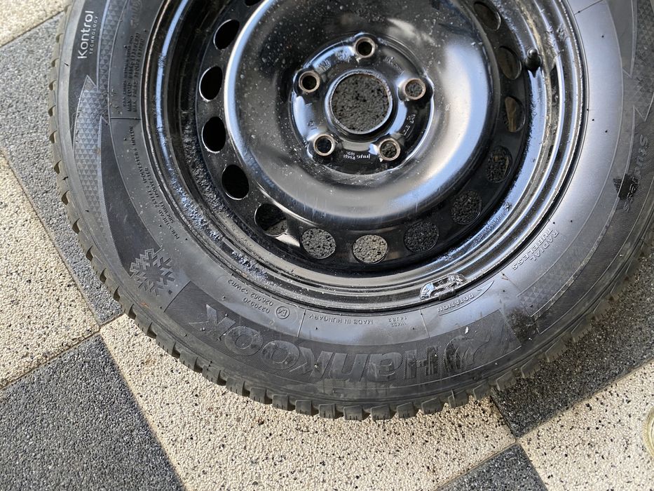 Jante cu anvelope iarna Hankook 195 65 R15