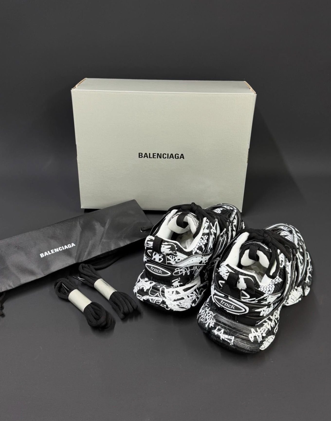 Balenciaga truck