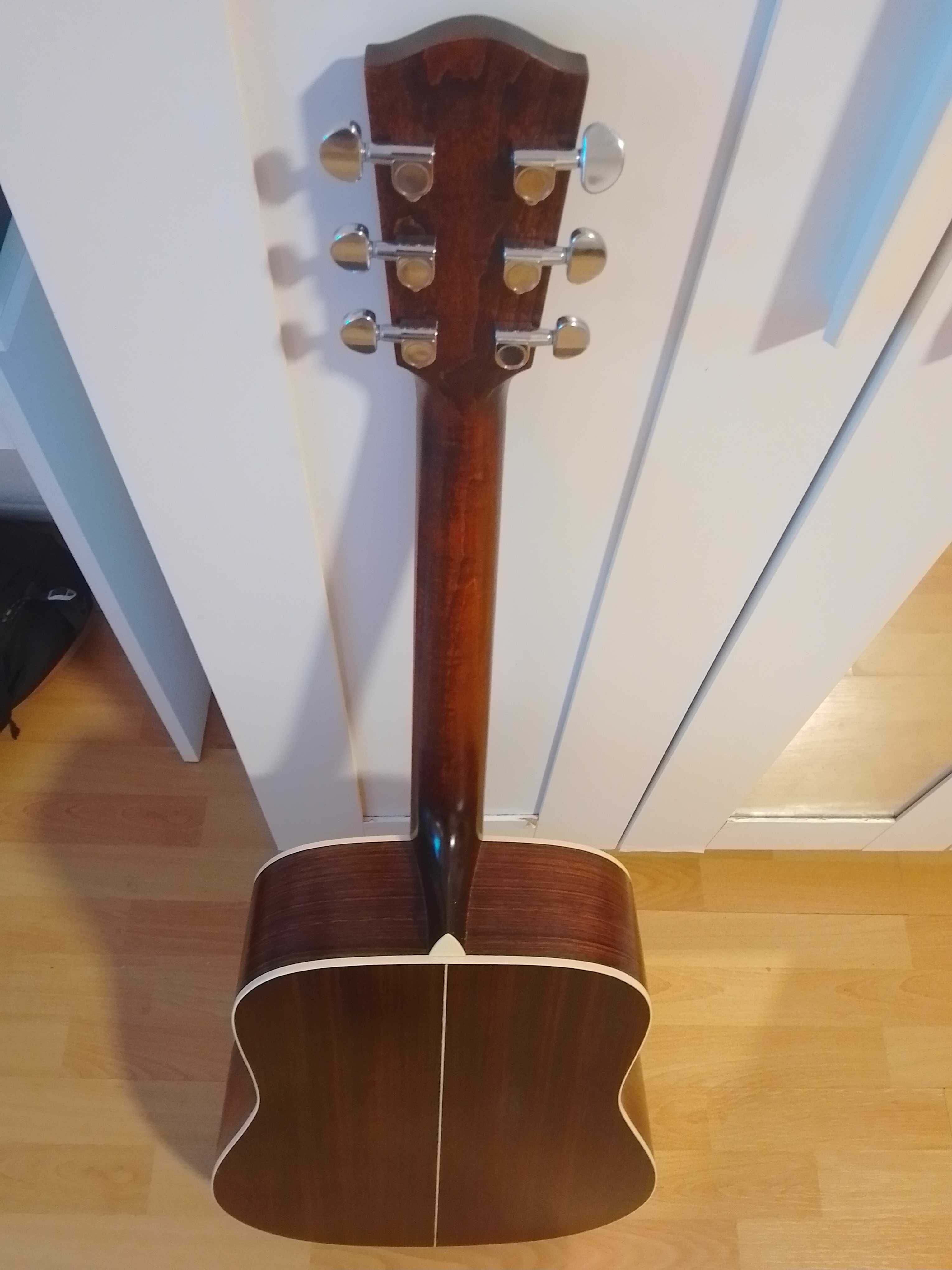 Chitara acustică Eastman AC220