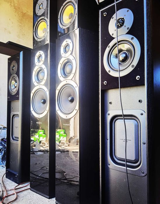 Boxe Technics și wharfedale