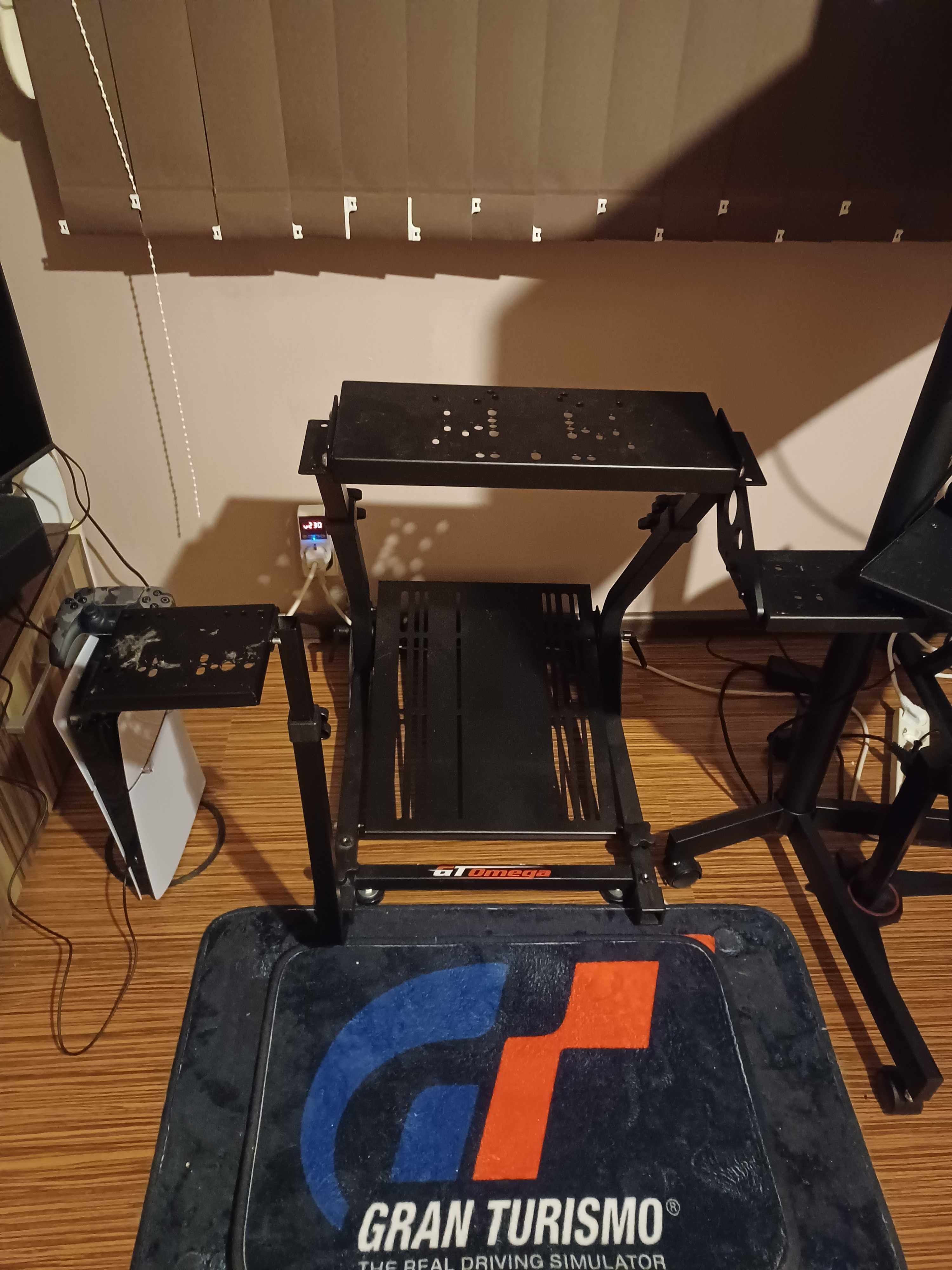 Стойка GT OMEGA за thrustmaster fanatec logitech
