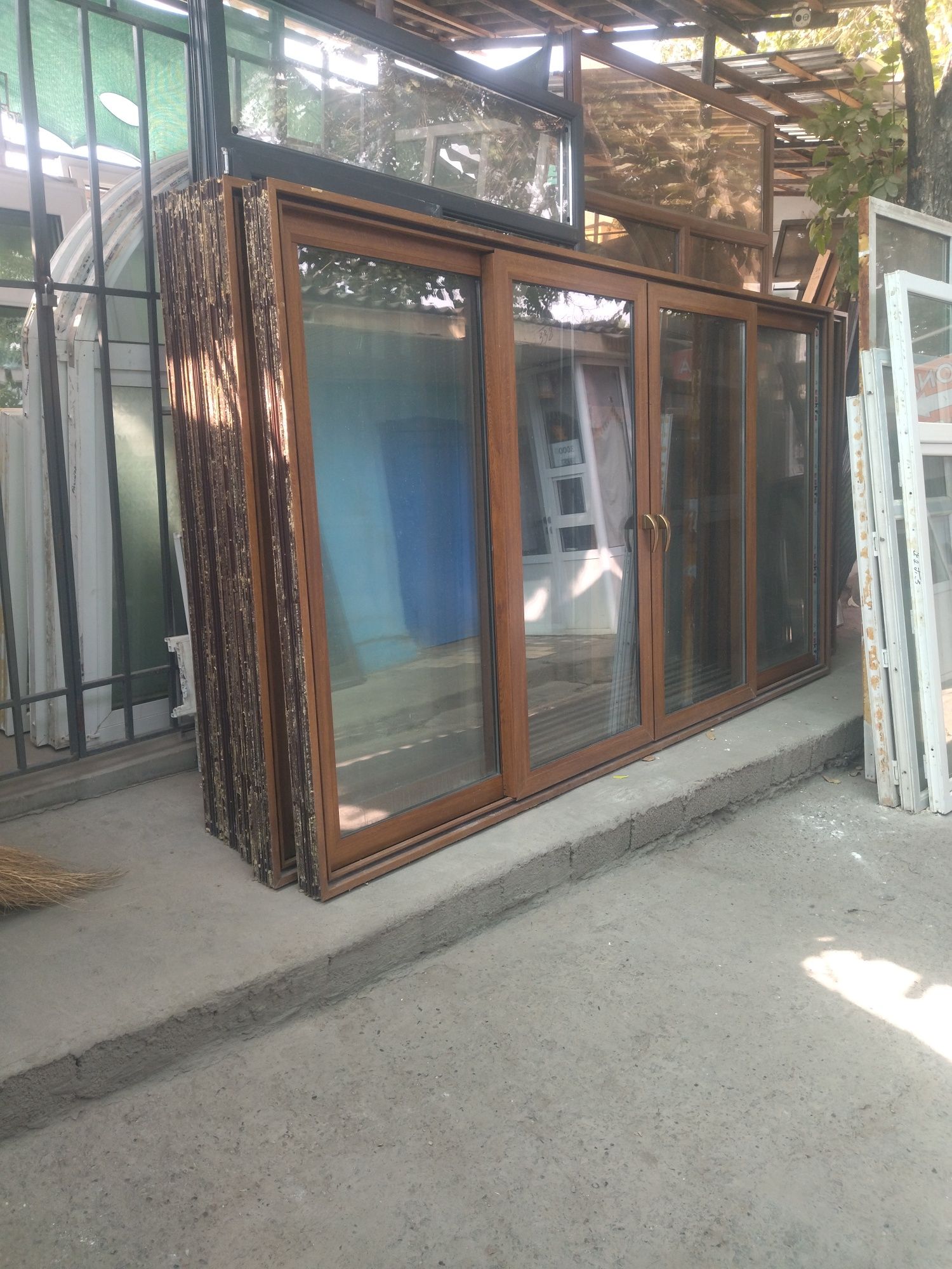 Akfa. eshik. romlar. uydan .olib. qayyamrz. kelishilgan. narxda.