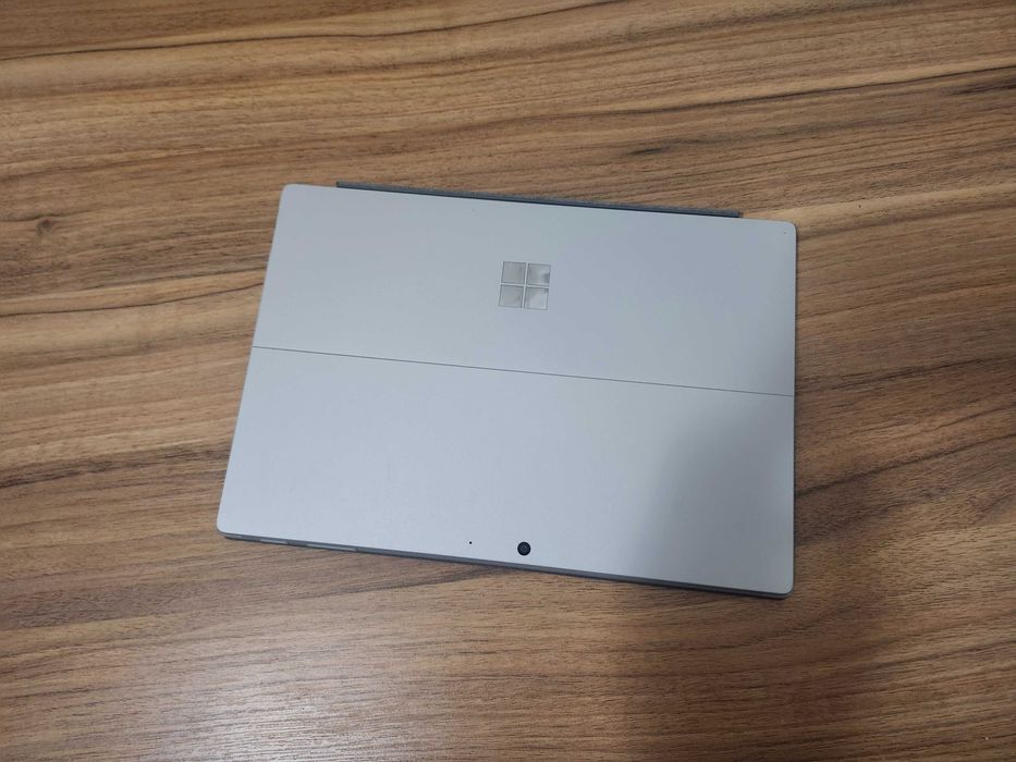 Microsoft Surface Pro 7