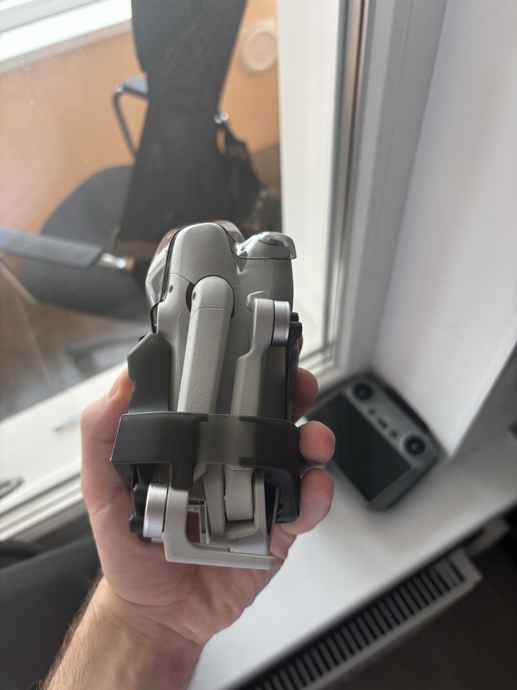 Дрон DJI 4 pro mini Fly More Combo Plus