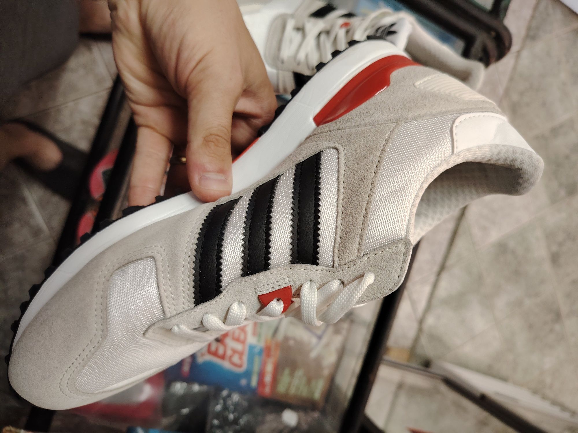 Adidas маратонки