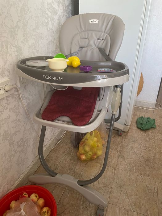 Детский стульчик для кормления