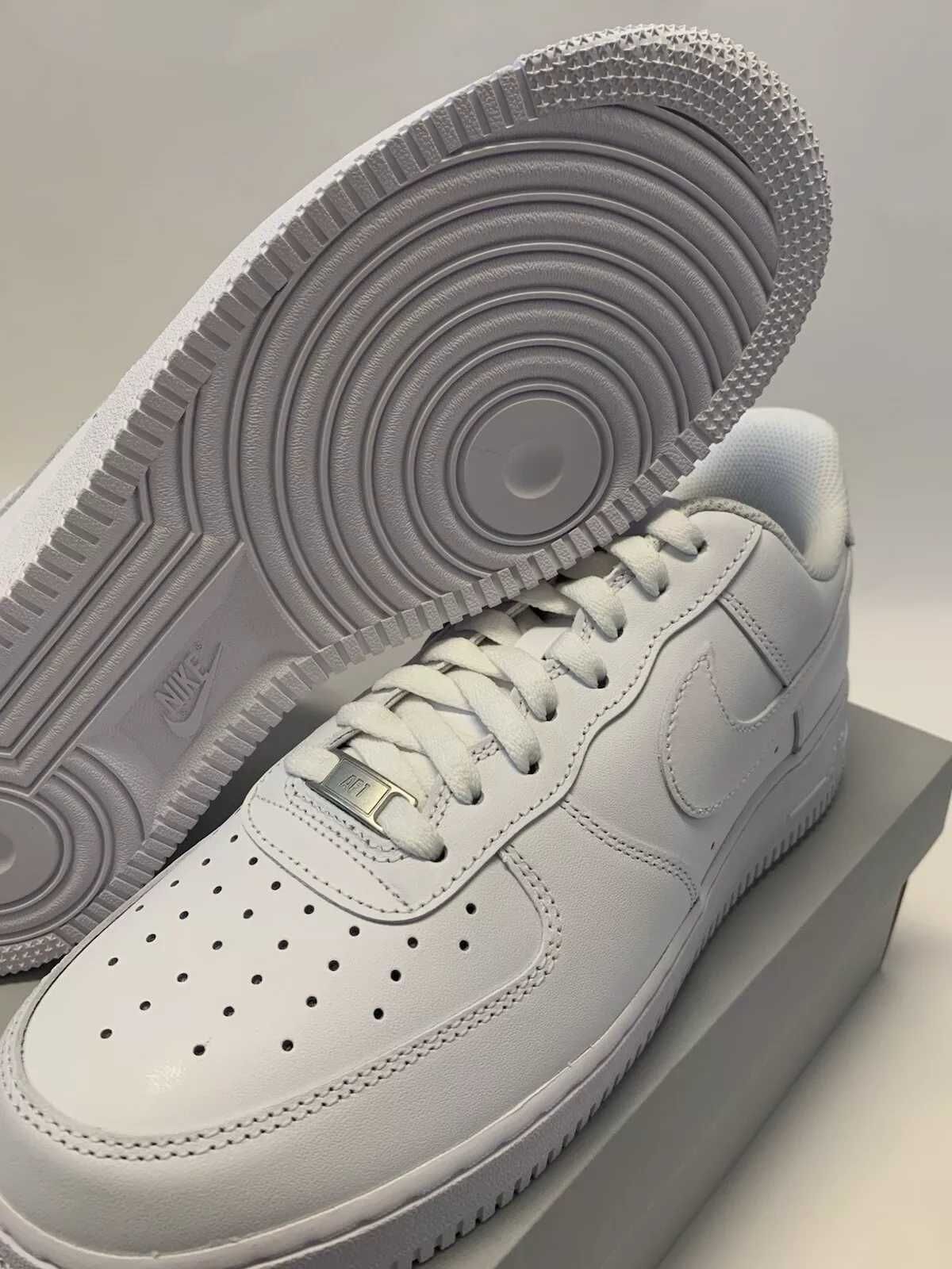 Adidasi Air Force 1 Triple WHITE Low '07