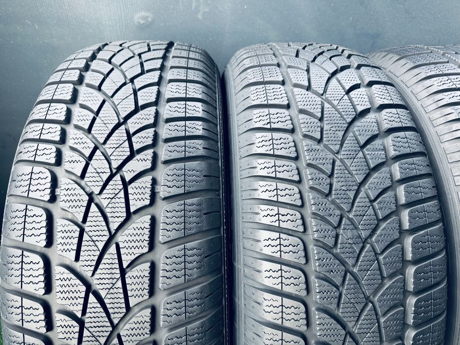 235/55/18 104H Dunlop Iarna