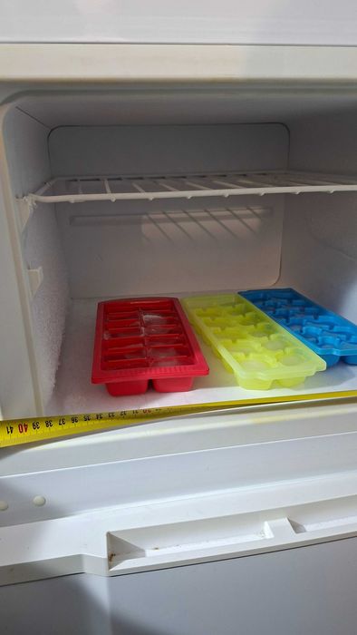 Хладилник 160/55/55 Отличен