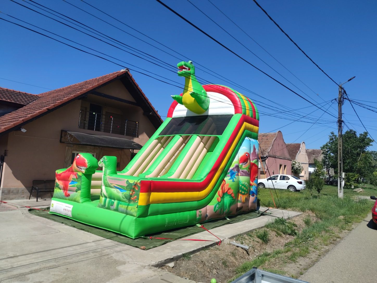 Închiriez tobogan topogan gonflabil