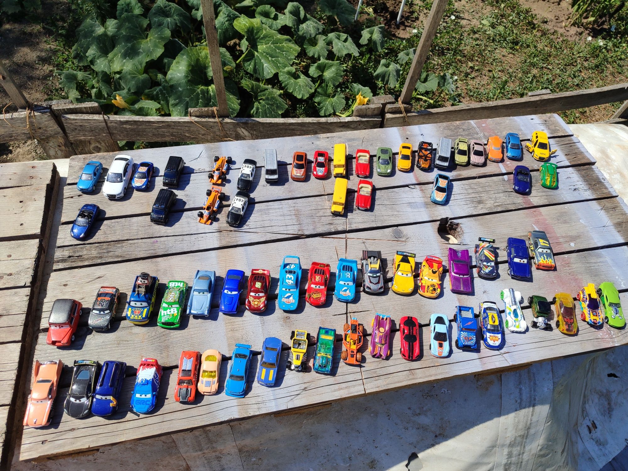 Mașinuțe hotwells , mattel